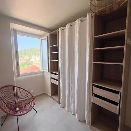 Appartement 55m2 De Charme - Vue Exceptionnelle églises&mer