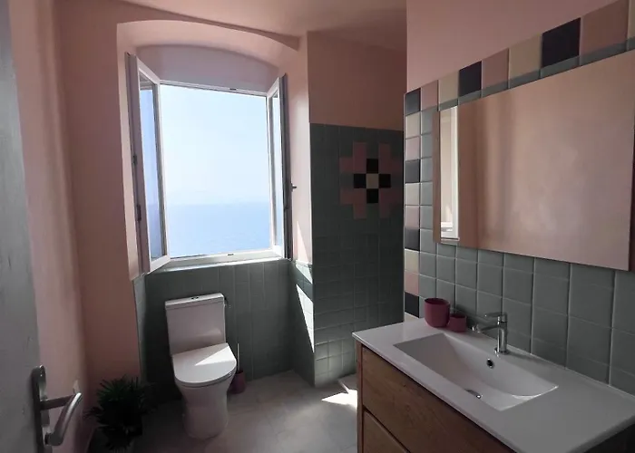 Appartement 55m2 De Charme - Vue Exceptionnelle églises&mer *